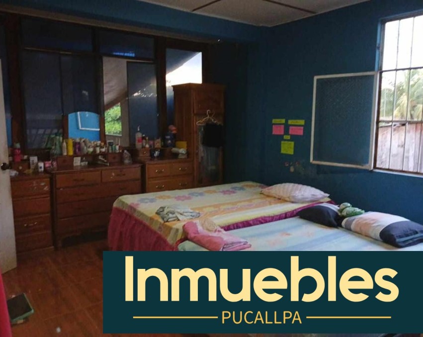 EN VENTA LINDA CASA DE MATERIAL NOBLE